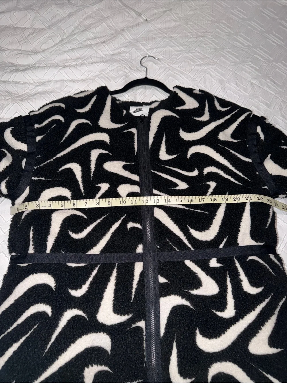 Nike Loose High-Pile Jacket